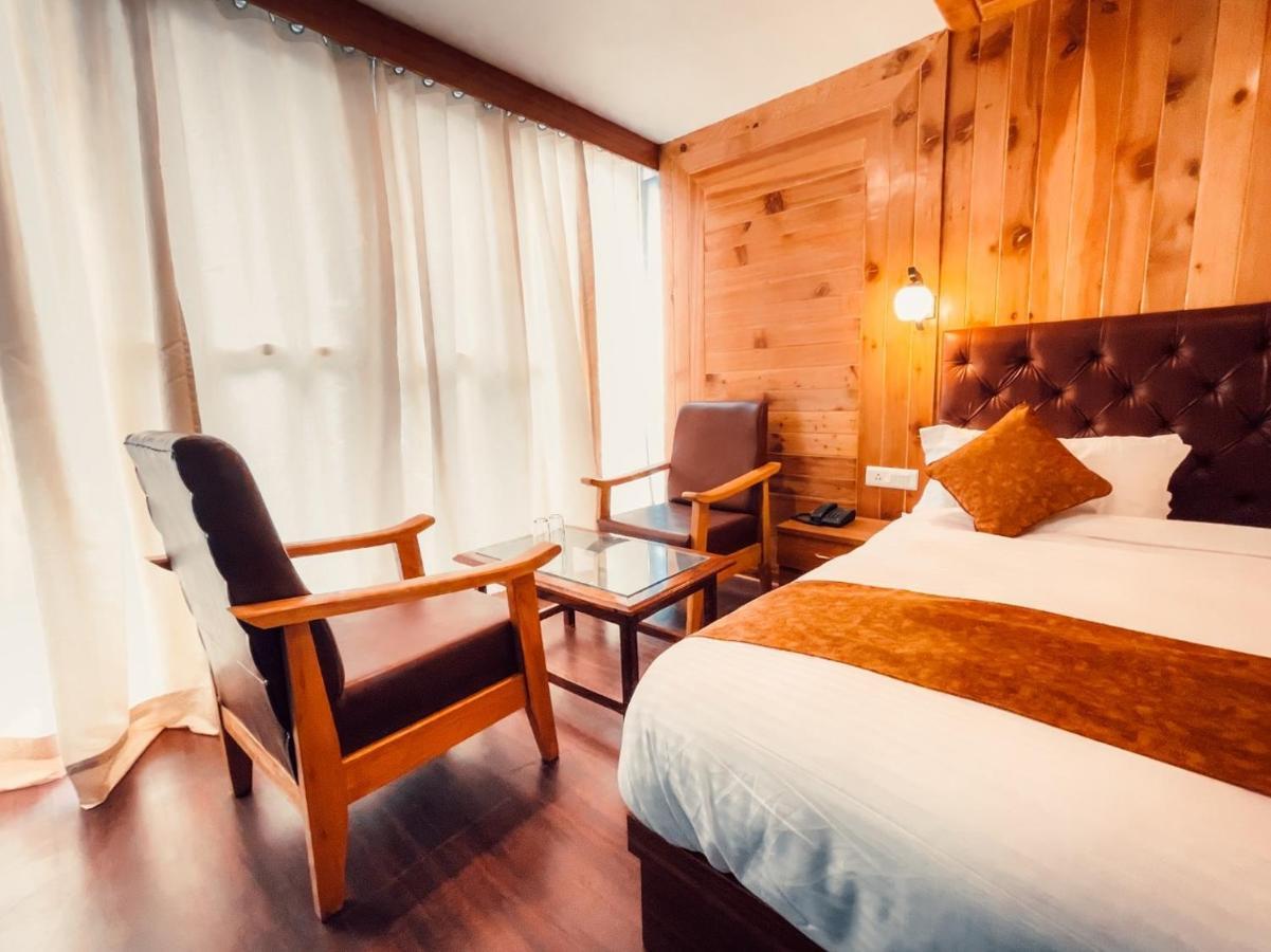 Vista Hill Resort- Centrally Heated & Air Cooled Resort, Manali Exterior foto